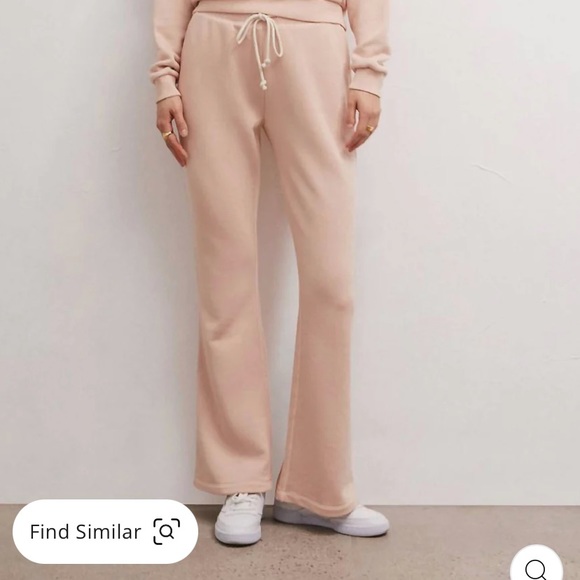 Z SUPPLY TABI CREW NECK SWEATSHIRT (M) & SHANE FLARE SWEATPANTS (XS) - Picture 3 of 4